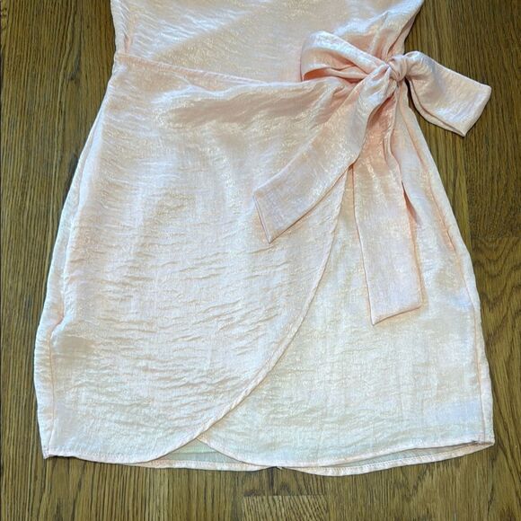 Lucy in the Sky Elegant Peach One-Shoulder Dress - Picture 3 of 8